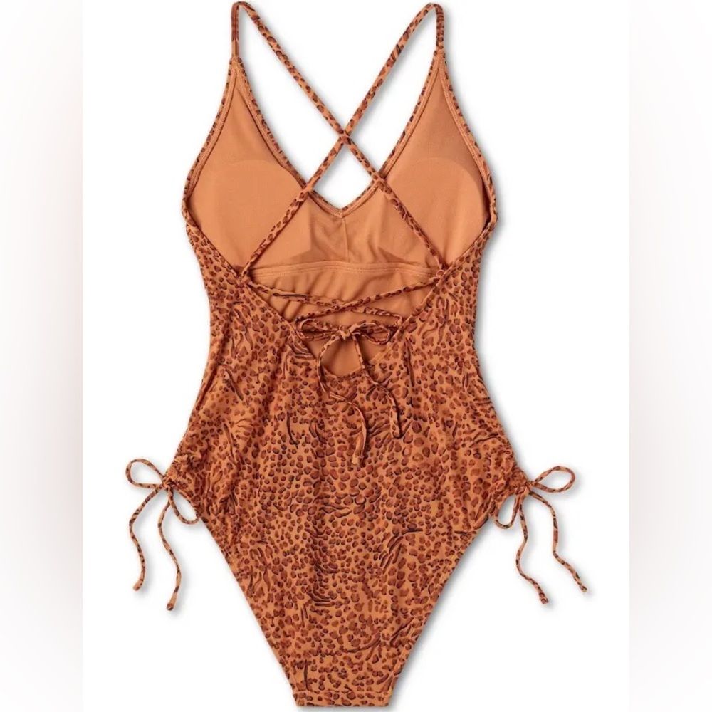 Swimsuit - Picture 4 of 4